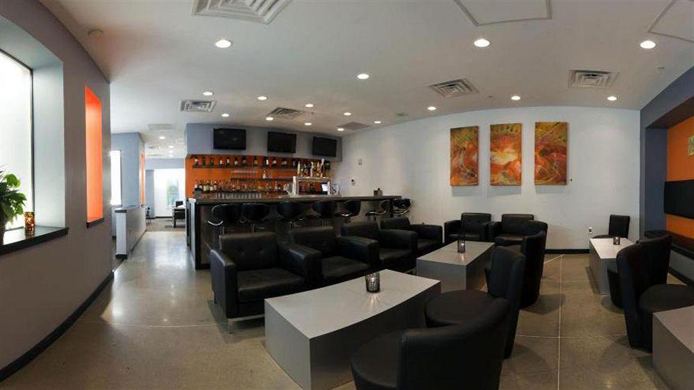 Holiday Inn Lincoln Southwest By Ihg Exterior photo